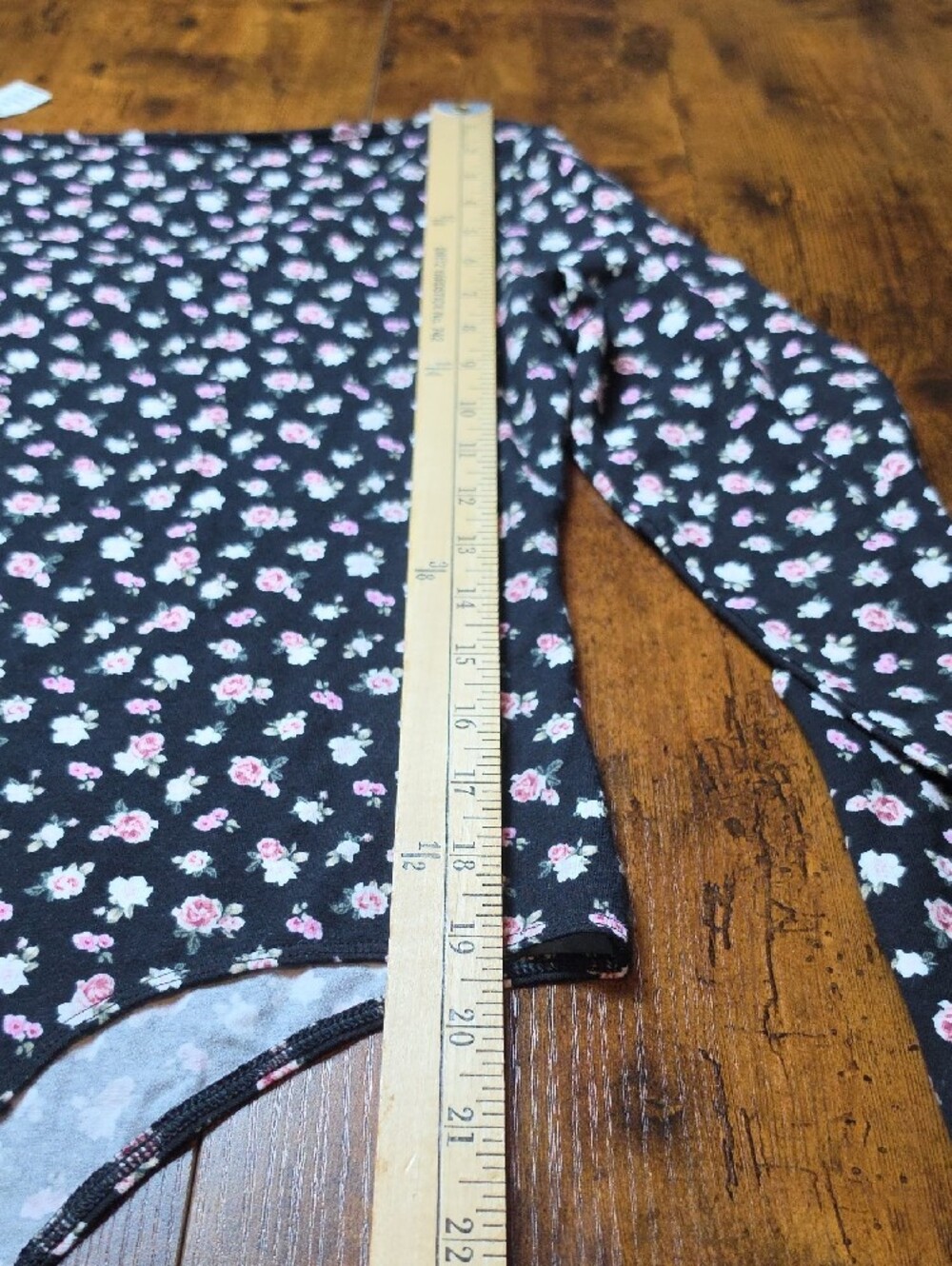 PINK Victoria's Secret | Black Cabbage Rose Long-Sleeve Floral Bodysuit | M - Picture 7 of 10